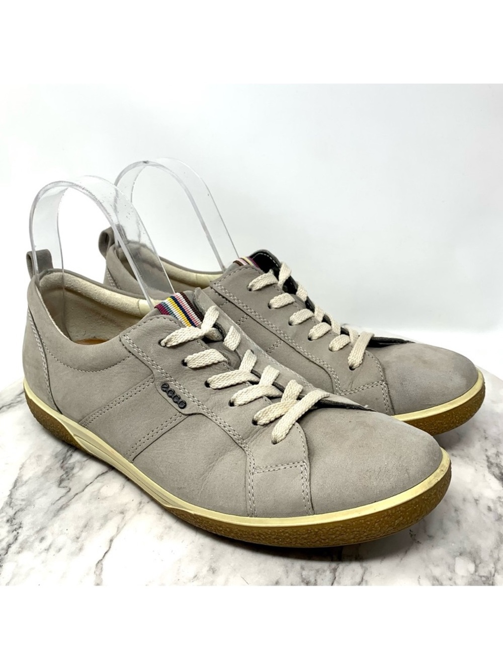 Ecco Chase Tie Taupe Nubuck Comfort Sneakers 39/8-8.5 Sporty Preppy Coastal